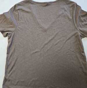 Bundle Of Womens L Tshirt And Zippered Hoodie